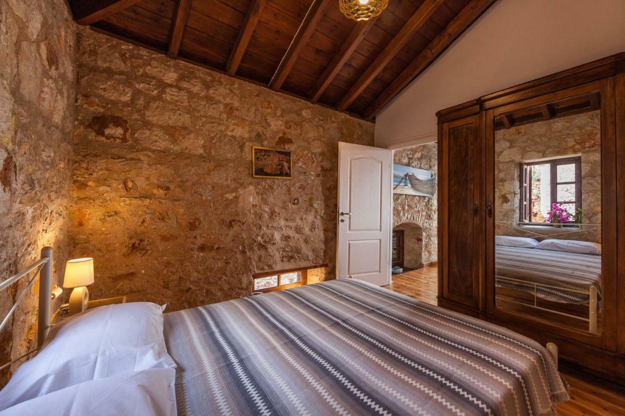 Rosalia Apartments Chalki Town Екстер'єр фото